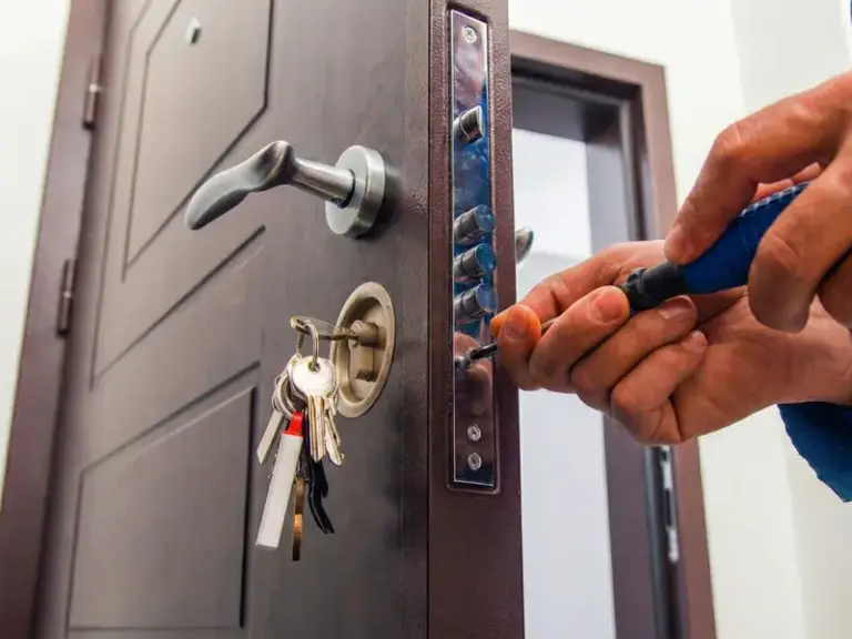 Porta blindada em Ananindeua – instalação e manutenção